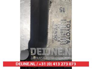 Toyota Landcruiser Ruitmechaniek 4Deurs links-achter O290976 foto 3