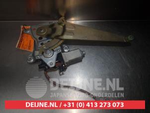 Toyota Landcruiser Ruitmechaniek 4Deurs links-achter O290976 foto 2