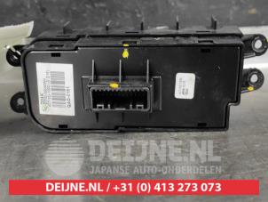 Kia Niro AIH headlight switch O538024 photo 2