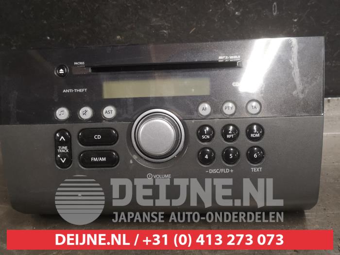 Suzuki Swift Radio O538107