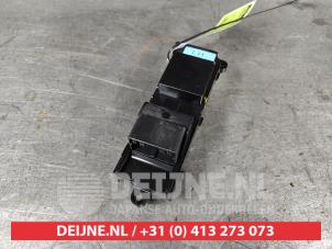 Suzuki Swift Multi-functional window switch O538306 photo 2