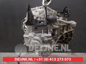 Toyota Yaris Versnellingsbak O538540 foto 3