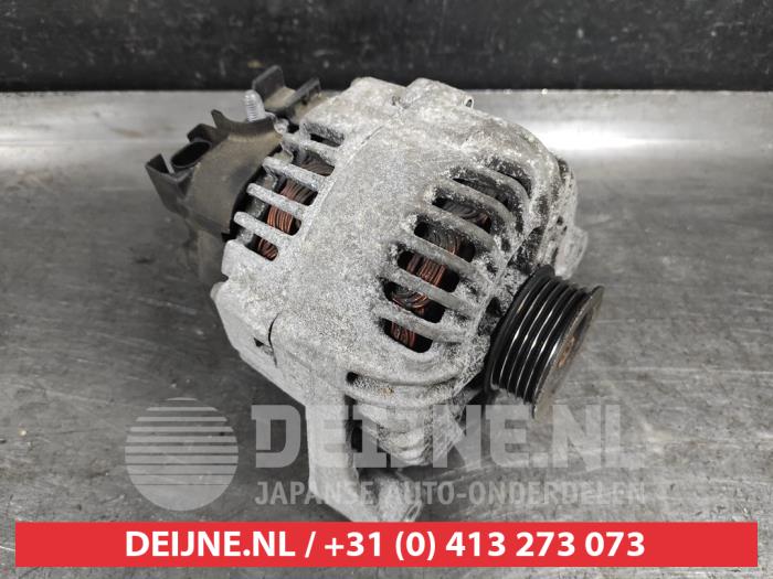Gebruikte Dynamo Toyota Verso 1.6 D-4D 16V Prijs € 75,00 Margeregeling aangeboden door V.Deijne Jap.Auto-onderdelen BV