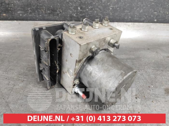 Gebruikte ABS Pomp Toyota Verso 1.6 D-4D 16V Prijs € 75,00 Margeregeling aangeboden door V.Deijne Jap.Auto-onderdelen BV