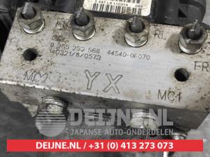 Toyota Verso ABS Pomp O539004 foto 2