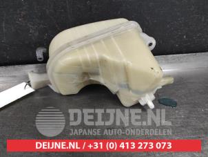 Toyota Verso Ausgleichsbehälter O539011 foto 2