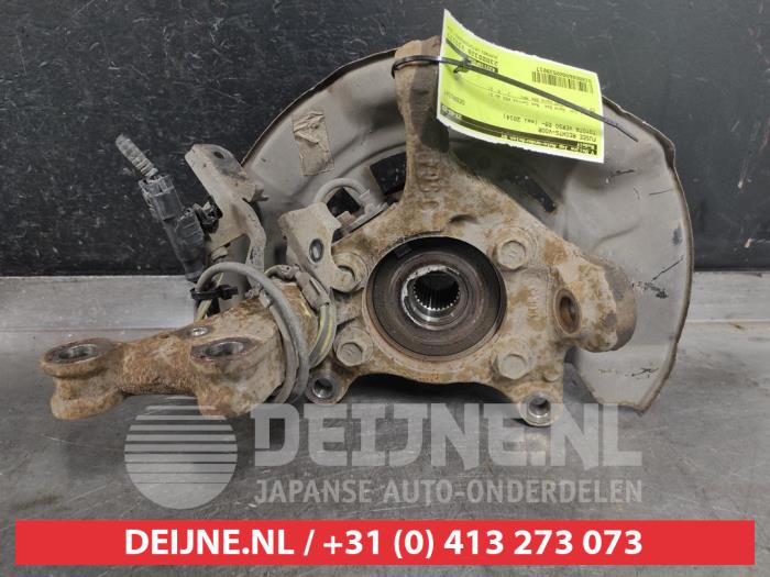 Toyota Verso Achsschenkel rechts vorne O539017