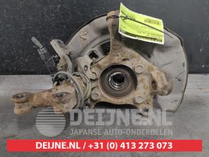 Gebruikte Fusee rechts-voor Toyota Verso 1.6 D-4D 16V Prijs € 75,00 Margeregeling aangeboden door V.Deijne Jap.Auto-onderdelen BV