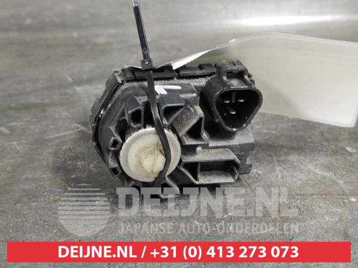 Nissan Micra Koplampmotor O539102