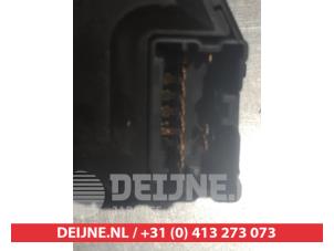 Nissan X-Trail Ruitenwis Schakelaar O309733 foto 4