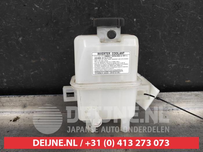 Toyota Corolla Ausgleichsbehälter O539261