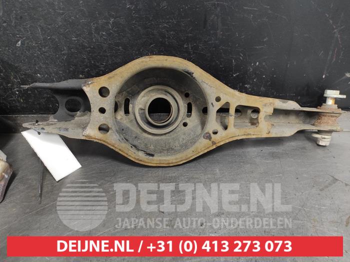 Toyota Corolla Querlenker rechts hinten O539305