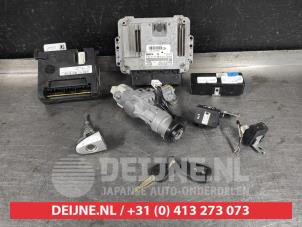 Gebruikte Computer Motormanagement Hyundai Santa Fe II (CM) 2.2 CRDi 16V 4x2 Prijs € 100,00 Margeregeling aangeboden door V.Deijne Jap.Auto-onderdelen BV