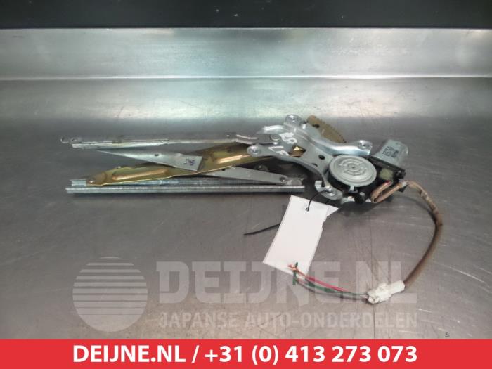 Toyota Camry Rear door window mechanism 4-door, left O290950