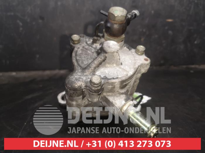 Gebruikte Vacuumpomp (Diesel) Toyota Avensis Verso (M20) 2.0 D-4D 16V Prijs € 50,00 Margeregeling aangeboden door V.Deijne Jap.Auto-onderdelen BV