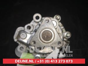 Mazda 3 Waterpomp O539749 foto 2