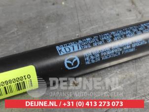 Mazda CX-5 Gasdemper rechts-achter O539753 foto 2