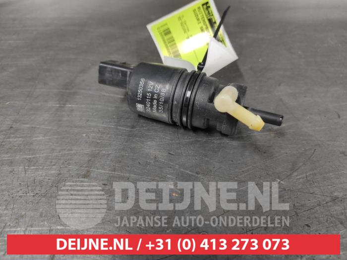 Suzuki Swift Ruitensproeierpomp voor O539931