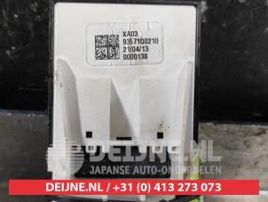 Hyundai I20 Multi-functional window switch O539991 photo 2