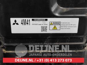 Mitsubishi Pajero Kontaktslot+Sleutel O540299 foto 2