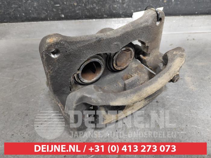 Mitsubishi Pajero Bremszange rechts vorne O540340