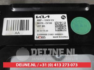 Kia EV6 Radio amplifier O540501 photo 2