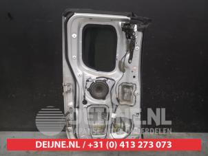 Nissan Navara Tür 4-türig links hinten O540572 foto 2