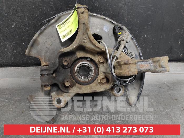 Mazda CX-5 Fusee links-voor O541014