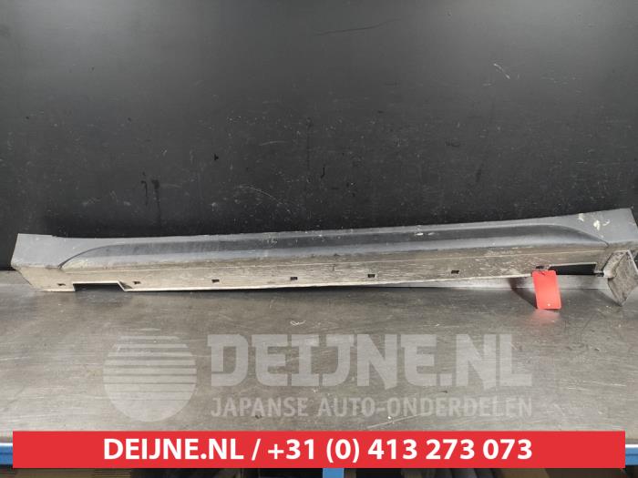 Hyundai Tucson Side skirt, left O541034