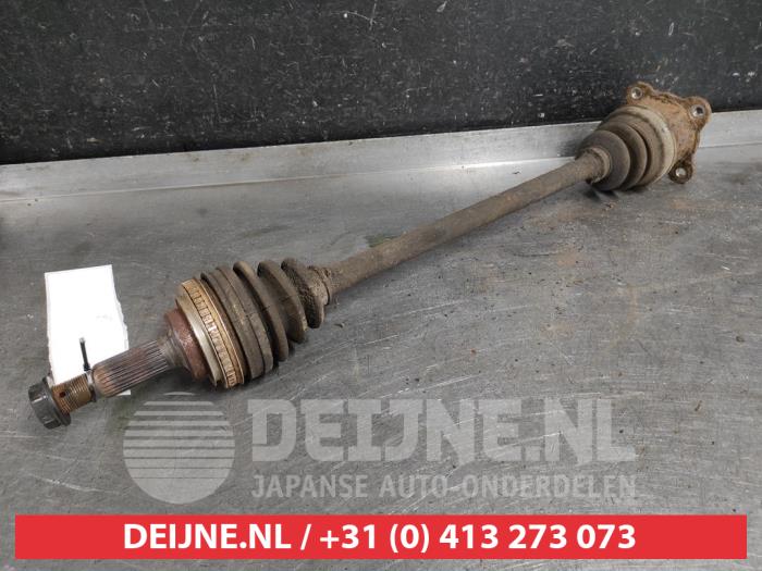 Gebruikte Aandrijfas rechts-achter Toyota RAV4 (A2) 2.0 16V VVT-i 4x4 Prijs € 35,00 Margeregeling aangeboden door V.Deijne Jap.Auto-onderdelen BV