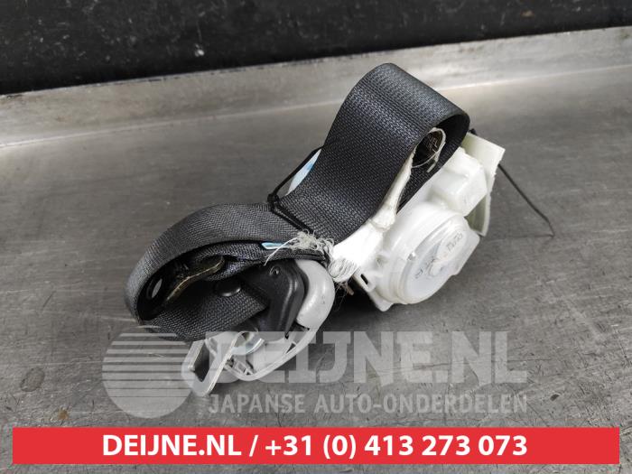 Mitsubishi Outlander Rear seatbelt, right O541203