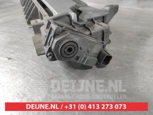 Hyundai Ioniq Bumper grille O541254 photo 3