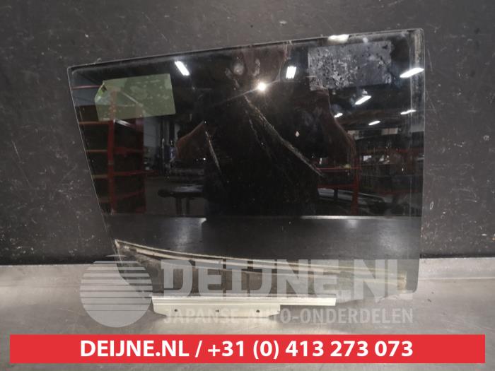 Toyota C-HR Türscheibe 4-türig rechts hinten O541245