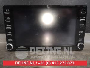 Gebruikte Radio Toyota C-HR (X1,X5) 1.8 16V Hybrid Prijs € 250,00 Margeregeling aangeboden door V.Deijne Jap.Auto-onderdelen BV