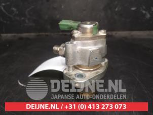 Lexus IS Mechanical fuel pump O541359 photo 2