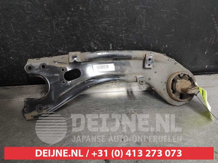Kia Sportage Draagarm rechts-achter O541413