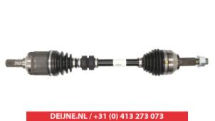 Nieuwe Aandrijfas links-voor Nissan Qashqai Prijs € 102,85 Inclusief btw aangeboden door V.Deijne Jap.Auto-onderdelen BV