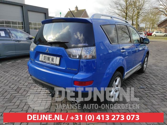 Mitsubishi Outlander Achterklep reflector rechts O541469
