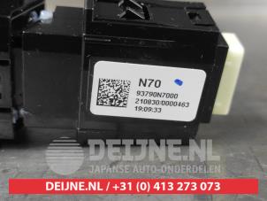 Hyundai Tucson Panic lighting switch O541512 photo 3