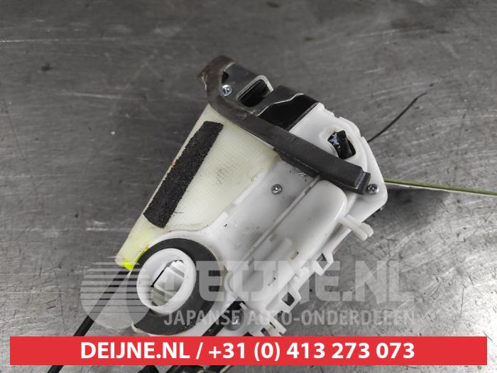 Toyota Prius Deurslot Mechaniek 4Deurs rechts-achter O541569