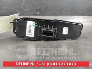 Hyundai I30 Schakelaar Koplamp Ihv O541606 foto 2
