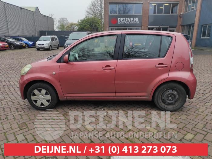 Daihatsu Sirion Driehoeks Ruit links-achter O541631