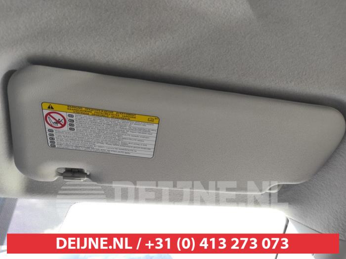 Mazda 3 Sonnenblende O542056