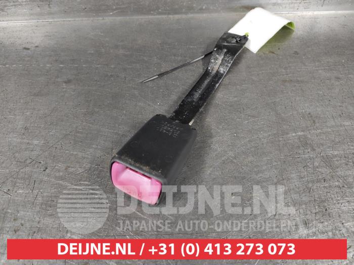 Suzuki Swift Sicherheitsgurt Schließe rechts vorne O542169