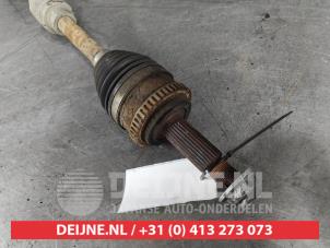 Hyundai Veloster Aandrijfas links-voor O543926 foto 3