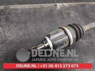 Suzuki Swift Aandrijfas links-voor O543940 foto 3
