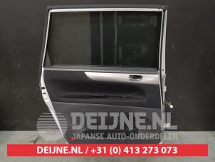 Toyota Avensis Verso Tür 4-türig links hinten O544527 foto 2