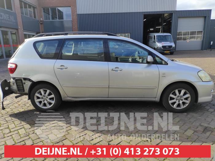 Toyota Avensis Verso Portierruit 4Deurs rechts-voor O544539
