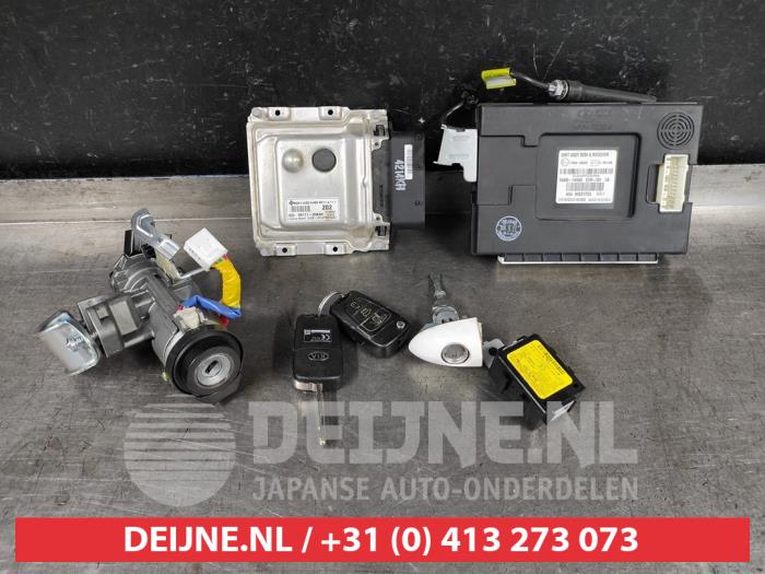 Kia Rio Slotenset Cilinder (compleet) O544920