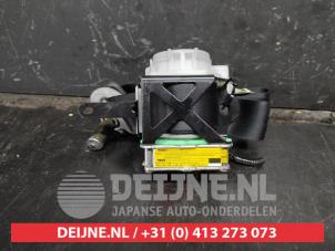 Toyota Yaris Front seatbelt, right O545235 photo 2